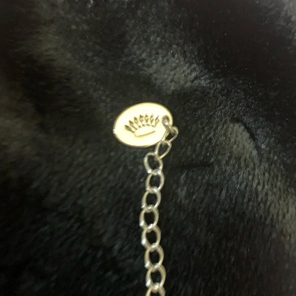 Rare Vintage Juicy Couture Gold and White Floral Flower Necklace - Picture 4 of 8